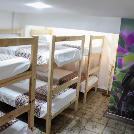 ארמניה La Otra Mitad Hostel מראה חיצוני תמונה